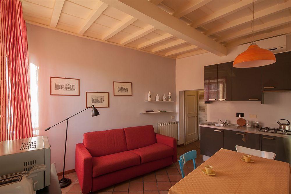 Finestra Su Trastevere -